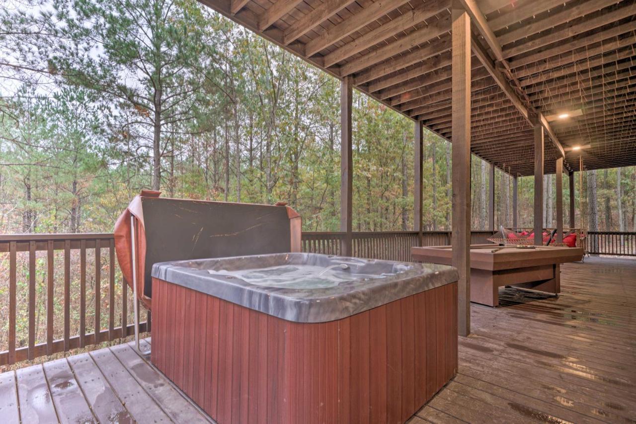 Broken Bow Cabin Deck With Hot Tub And Pool Table! Luaran gambar