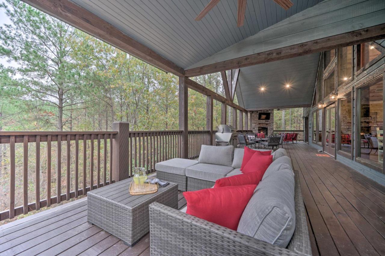 Broken Bow Cabin Deck With Hot Tub And Pool Table! Luaran gambar