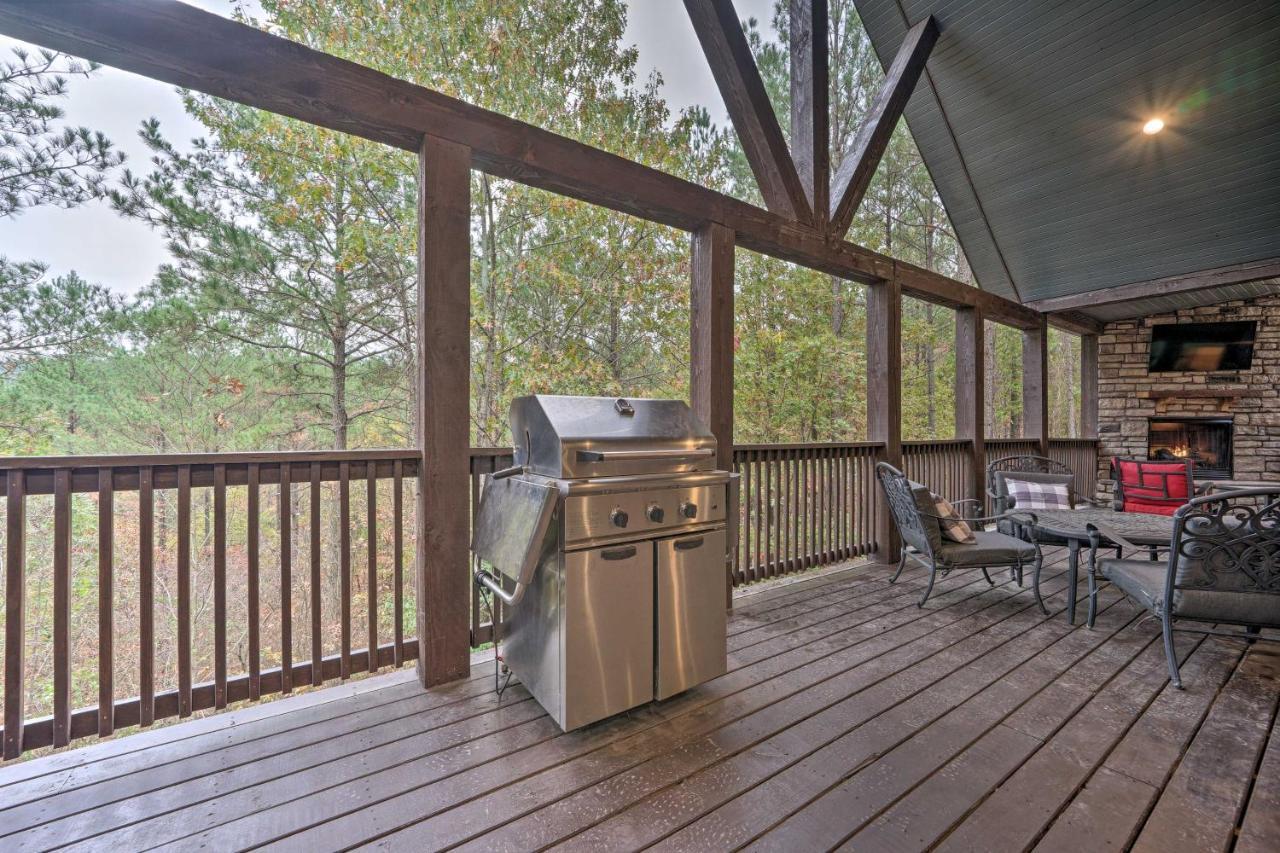 Broken Bow Cabin Deck With Hot Tub And Pool Table! Luaran gambar