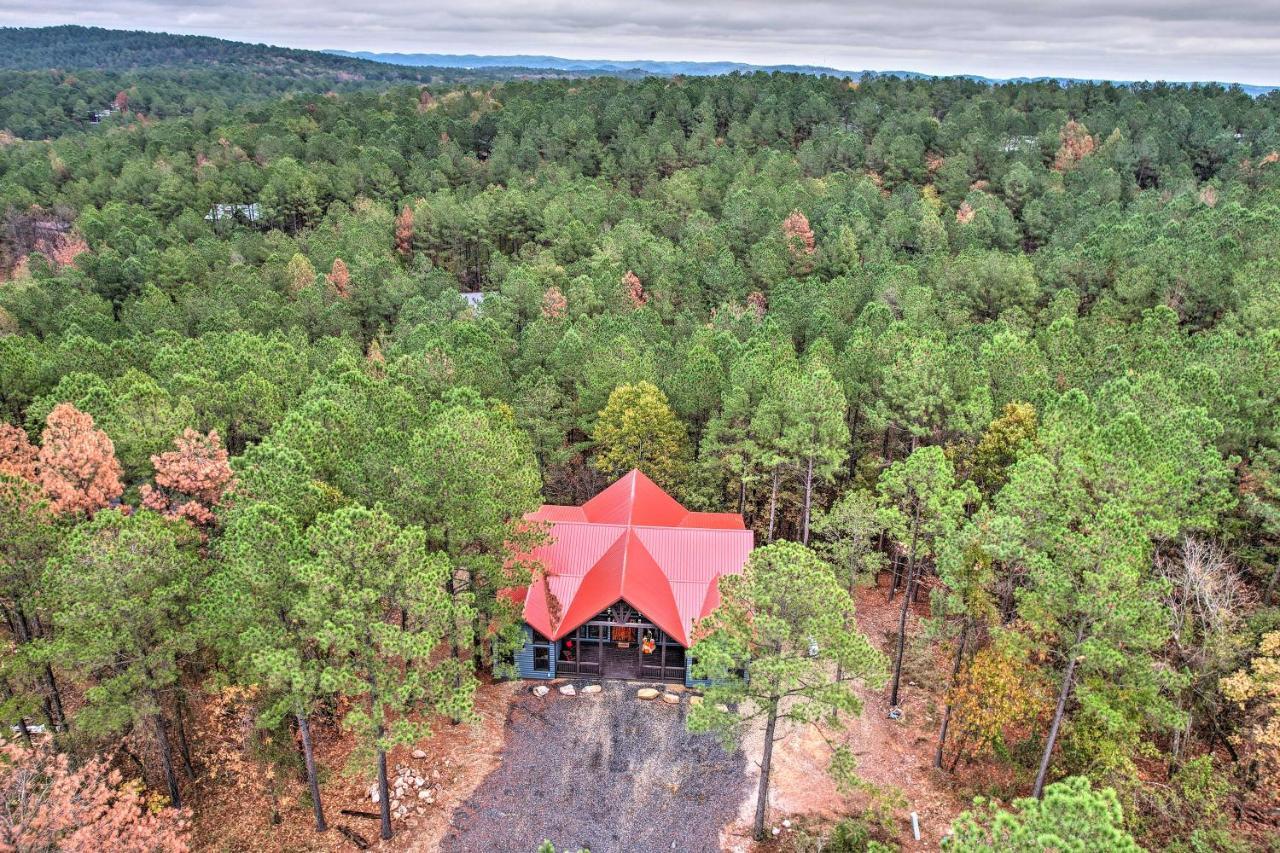 Broken Bow Cabin Deck With Hot Tub And Pool Table! Luaran gambar